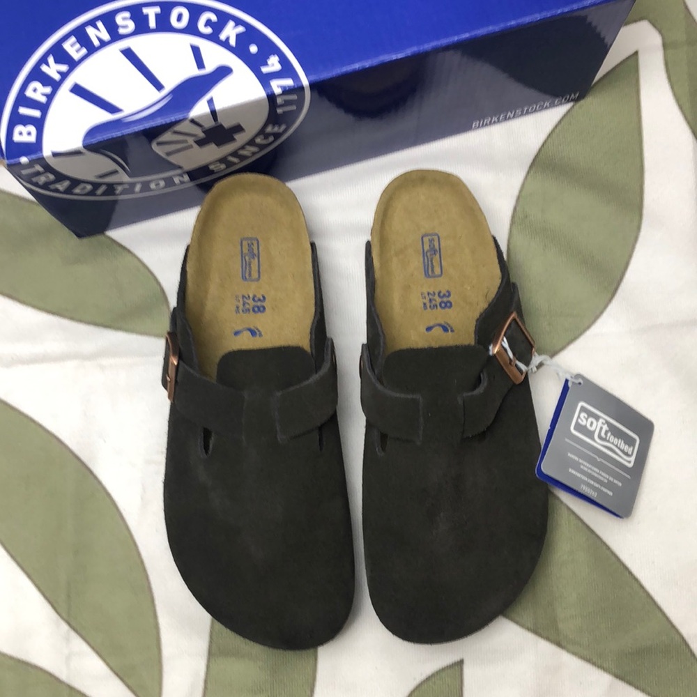 NWT Women's Mocha Suede Birkenstock Boston Shoes - Narrow Fit